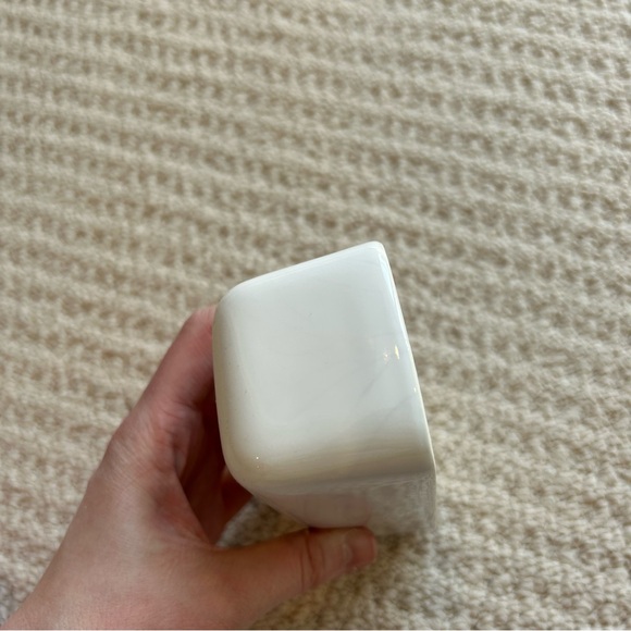 Pfaltzgraff Acadia White 1/4 lb Covered Butter Dish - Picture 12 of 16